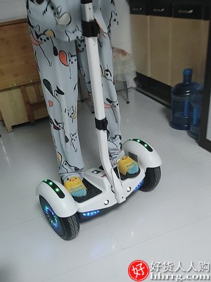 阿尔郎平衡车，儿童双轮智能带扶杆电动体感代步平行车插图1