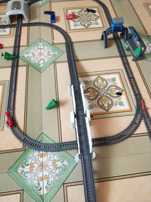 高铁和谐号超长轨道小火车，男孩充电动玩具儿童动车插图